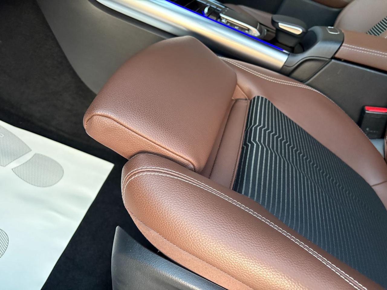 MERCEDES-BENZ GLA 200 d Automatic Sport Plus - 43