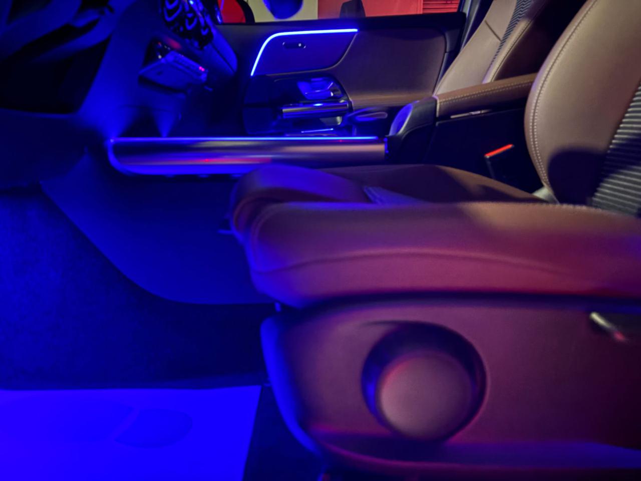 MERCEDES-BENZ GLA 200 d Automatic Sport Plus - 38