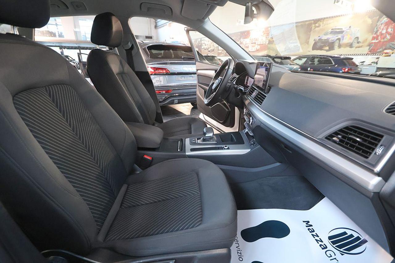 AUDI Q5 35 TDI S-Tronic Business Advanced - 48