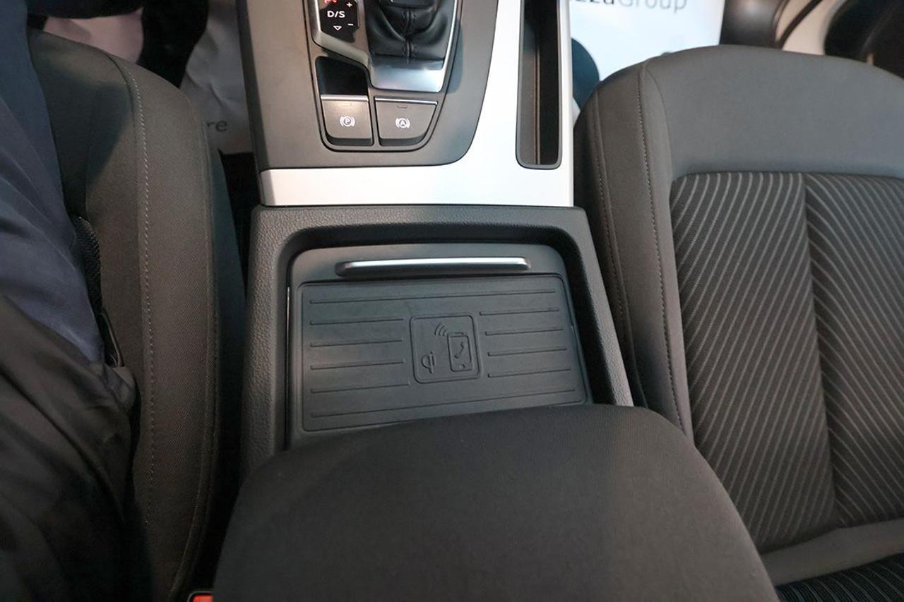 AUDI Q5 35 TDI S-Tronic Business Advanced - 45