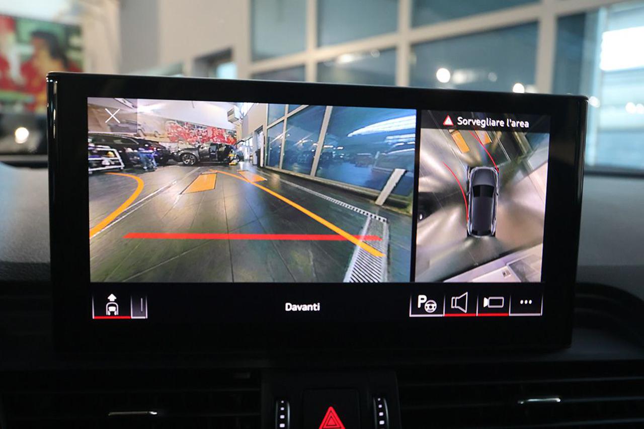 AUDI Q5 35 TDI S-Tronic Business Advanced - 30