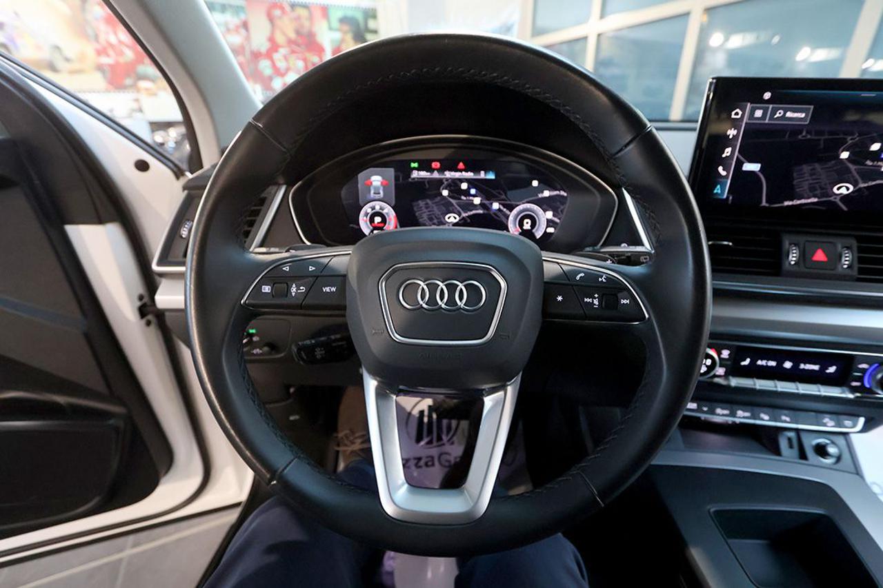 AUDI Q5 35 TDI S-Tronic Business Advanced - 21