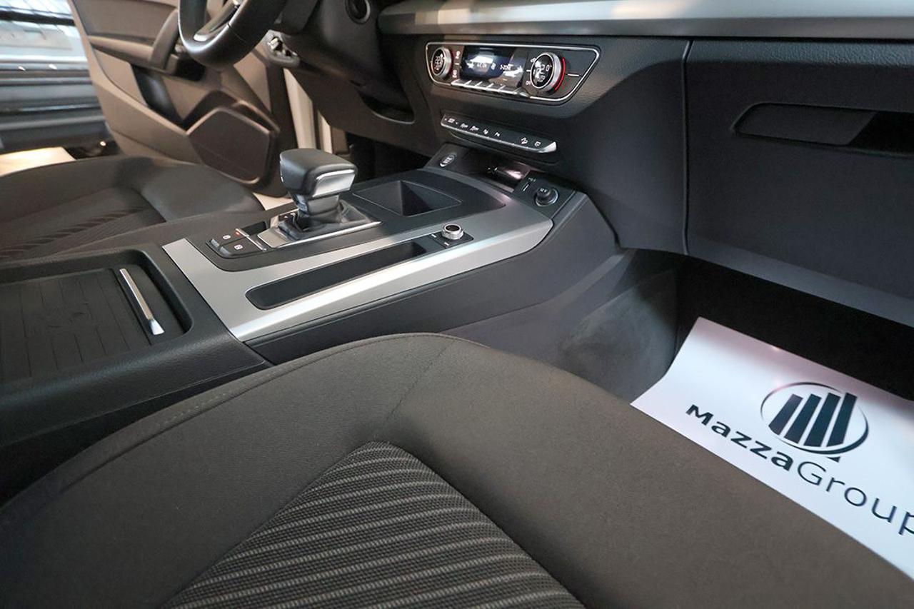 AUDI Q5 35 TDI S-Tronic Business Advanced - 40