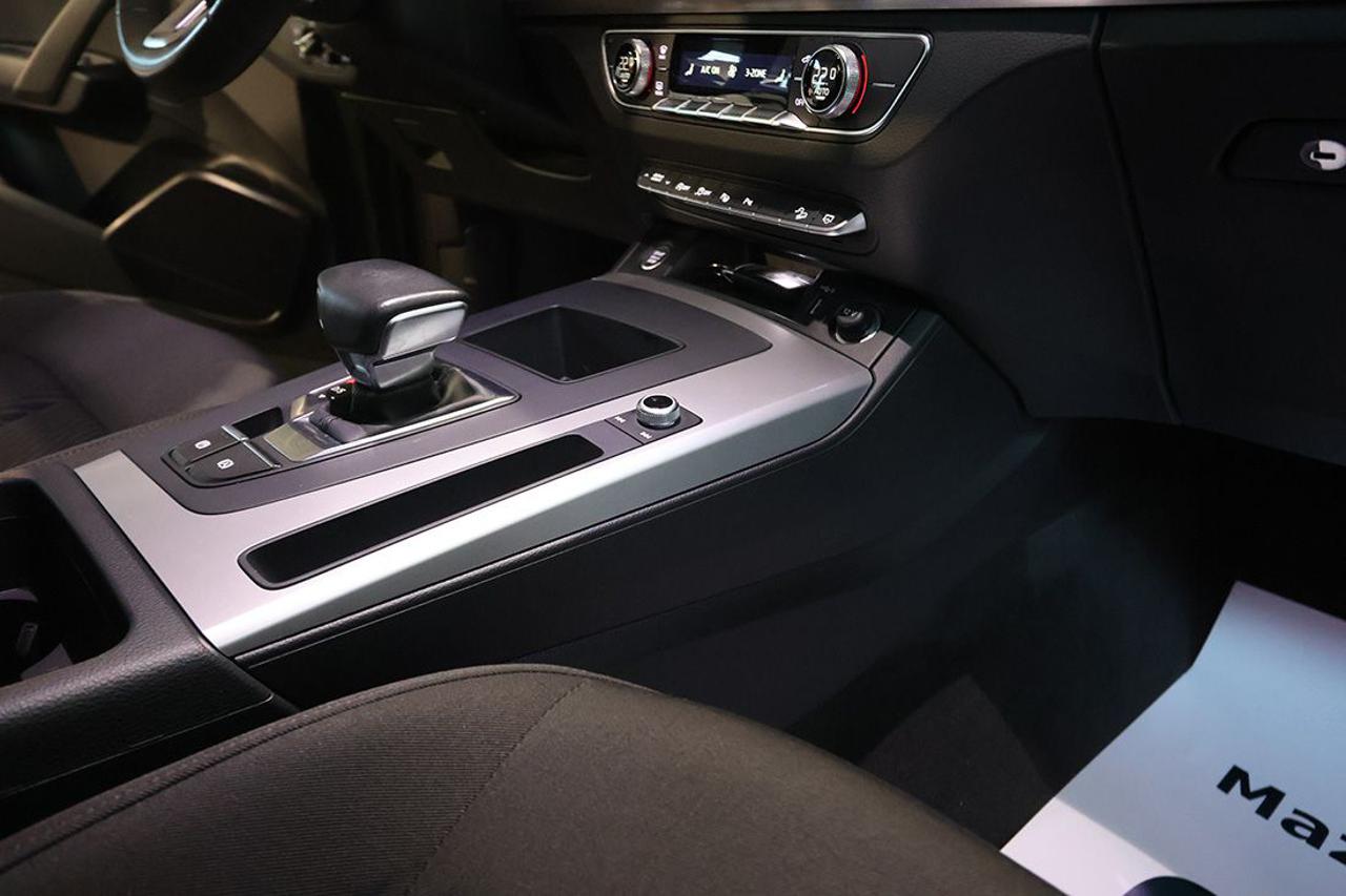 AUDI Q5 40 TDI Quattro S-Tronic Business - 39