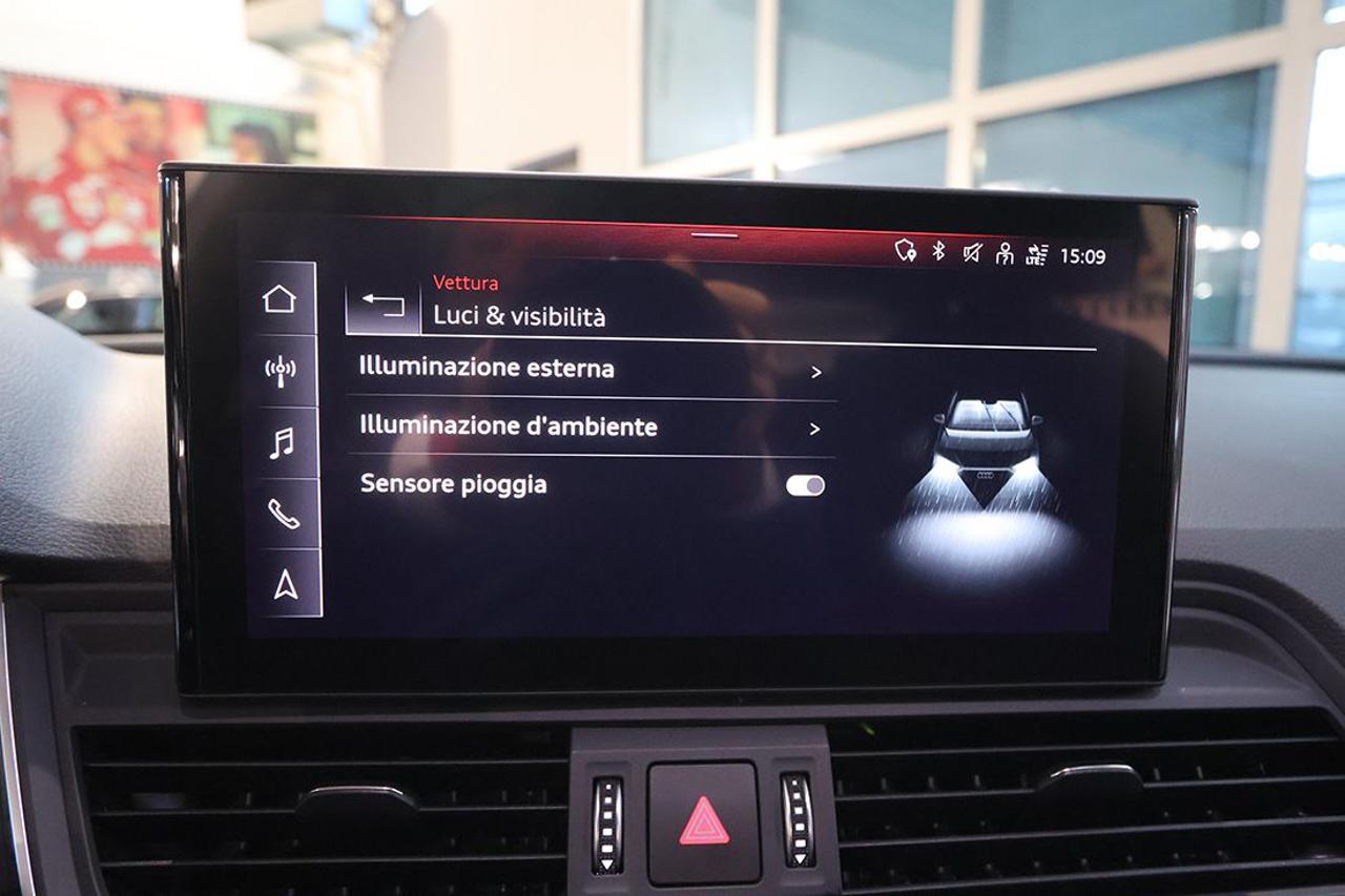 AUDI Q5 40 TDI Quattro S-Tronic Business - 32