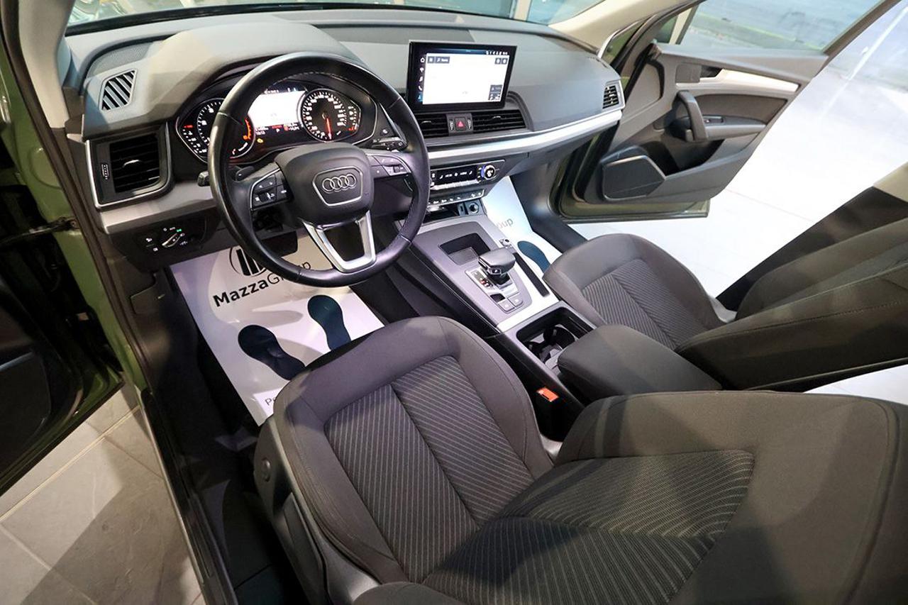 AUDI Q5 40 TDI Quattro S-Tronic Business - 18