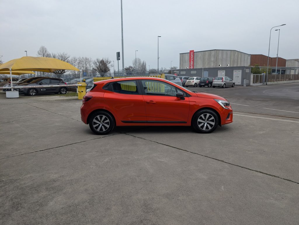 RENAULT Clio SCe 65 CV 5P Equilibre AZIENDALE OK NEOPATENTATI - 4