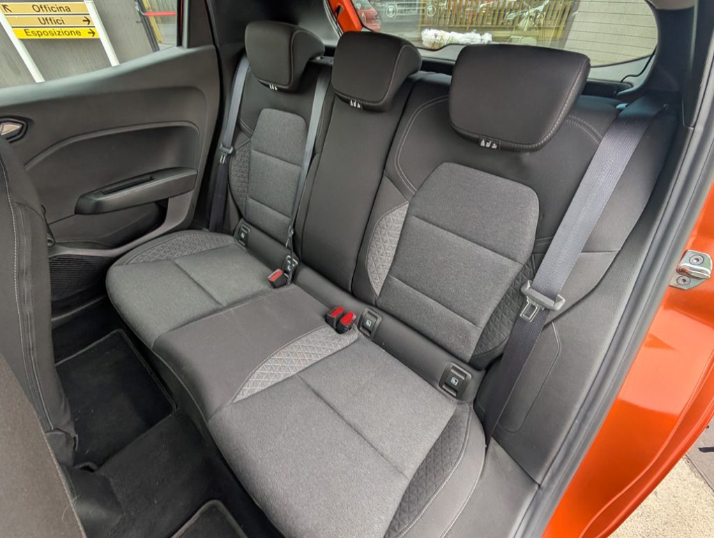 RENAULT Clio SCe 65 CV 5P Equilibre AZIENDALE OK NEOPATENTATI - 21