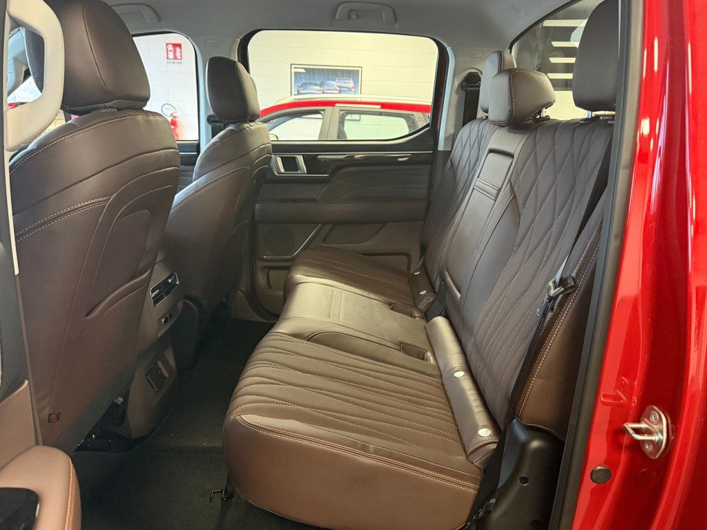 FOTON Tunland V 9 VGT Turbo DC 48V 8AT Flagship - 10