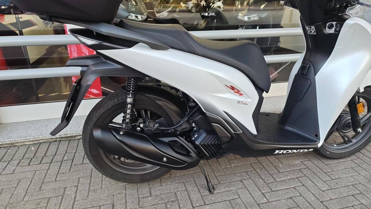 HONDA SH 125 Sport - 2