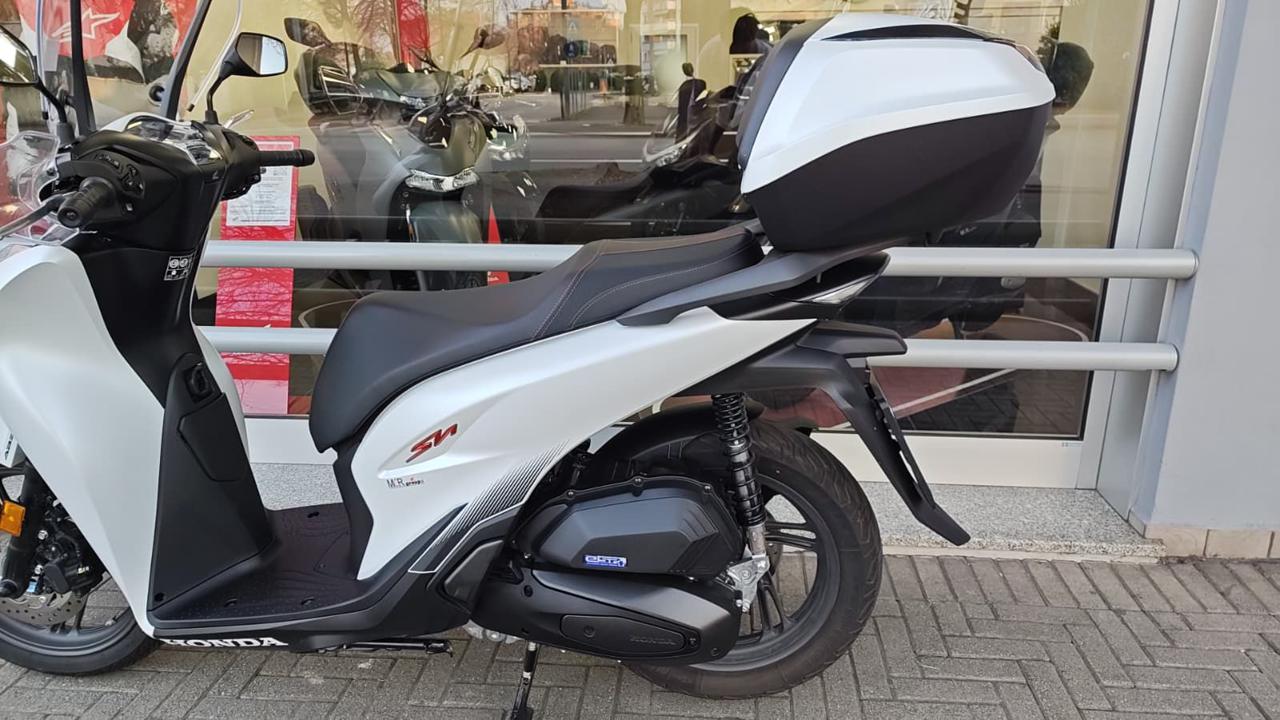 HONDA SH 125 Sport - 6