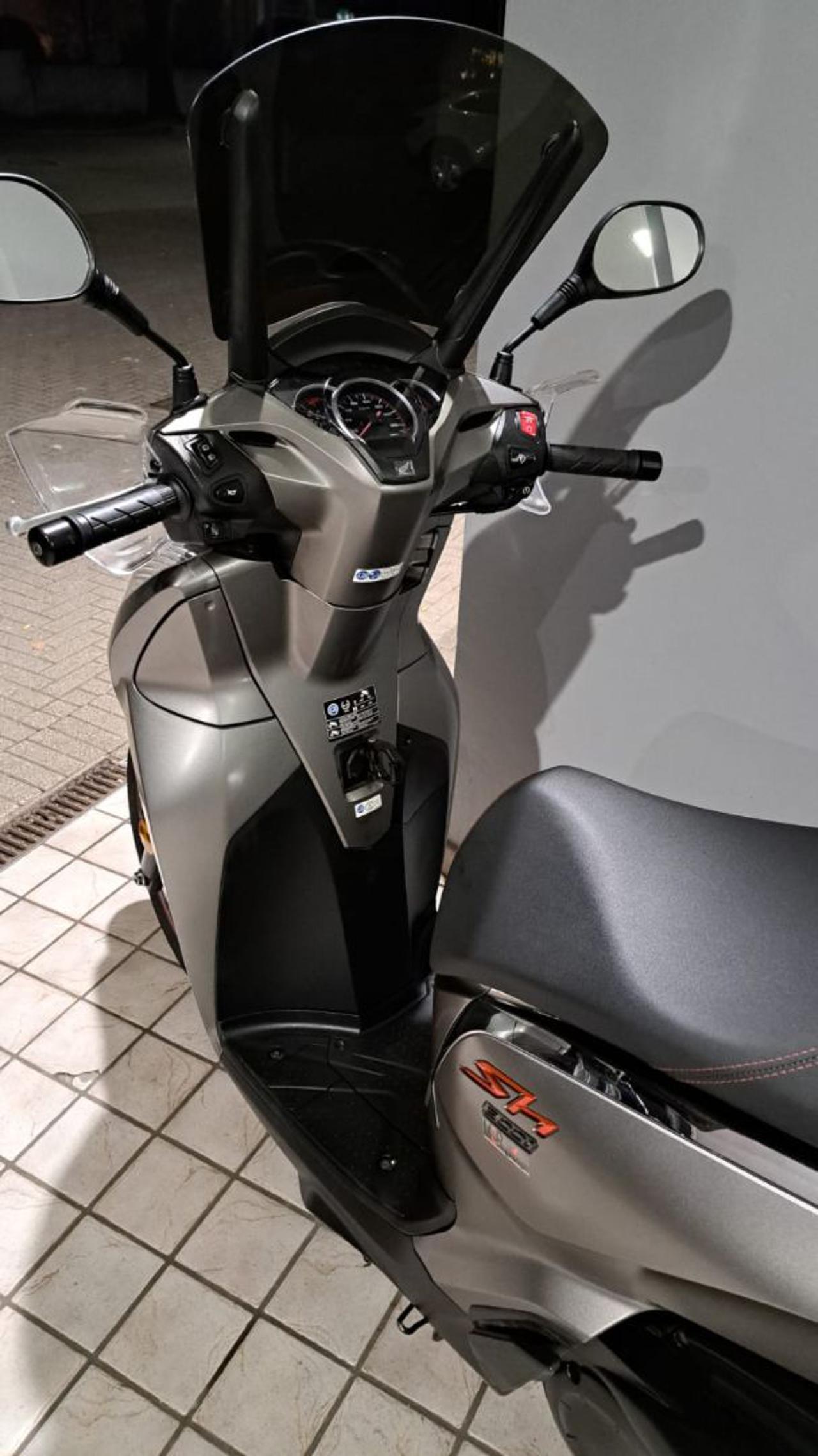 HONDA SH 300 i 300i - 2