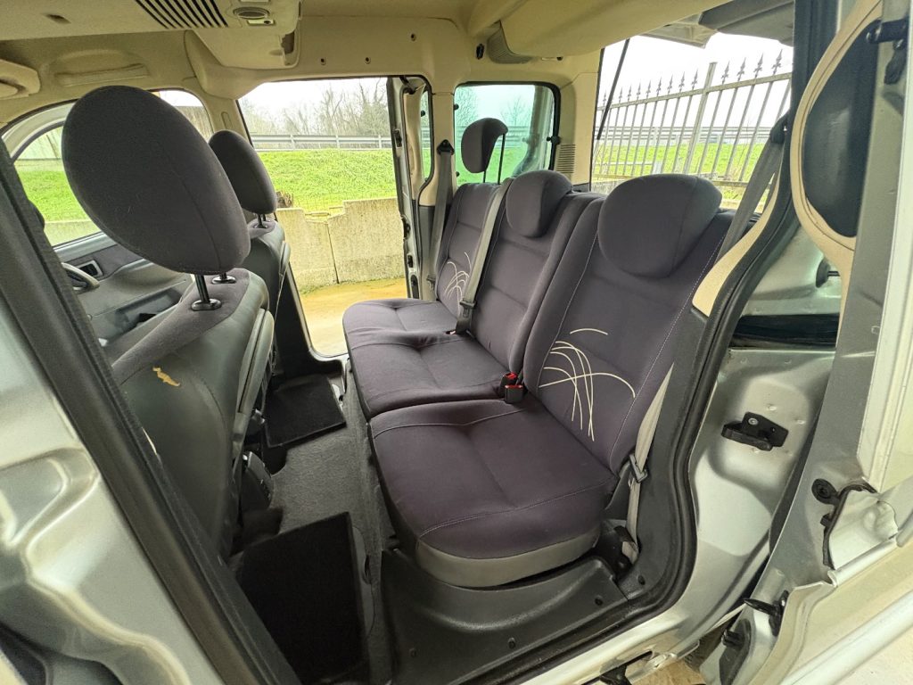 CITROEN Berlingo 1.4 5p. 5 POSTI CLIMA FARI FENDI OK NEOP - 10