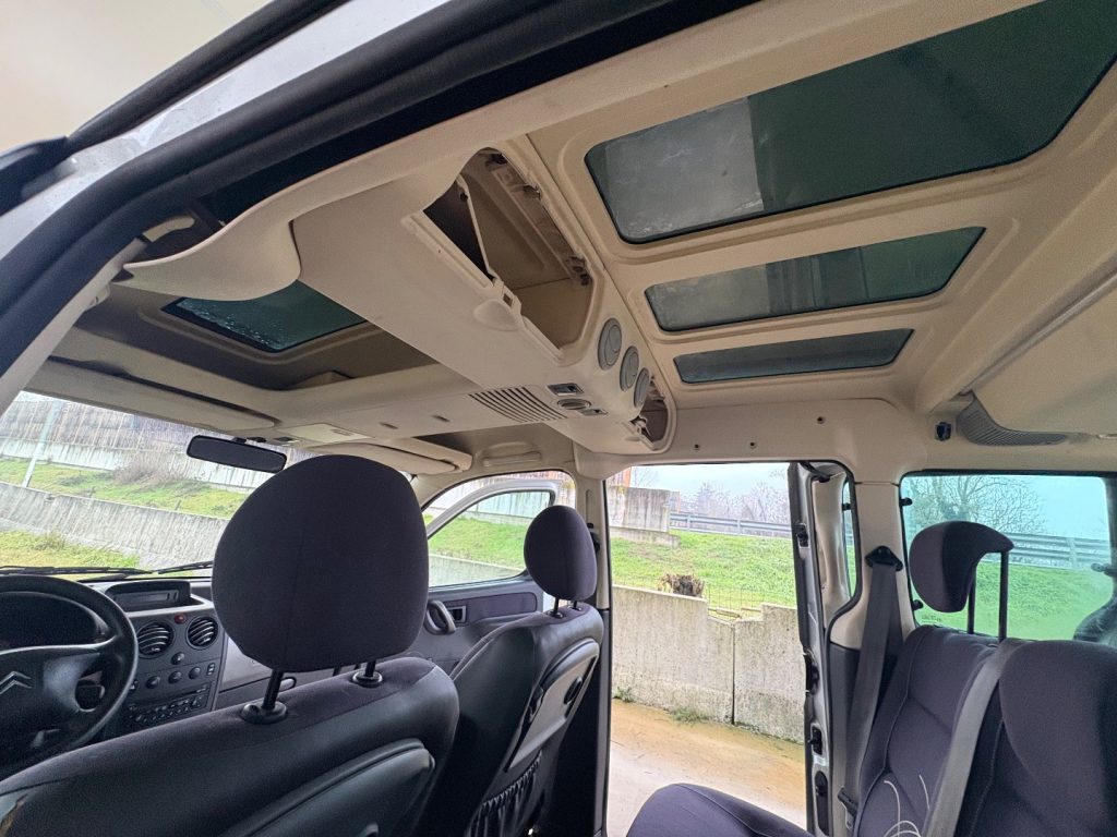 CITROEN Berlingo 1.4 5p. 5 POSTI CLIMA FARI FENDI OK NEOP - 15