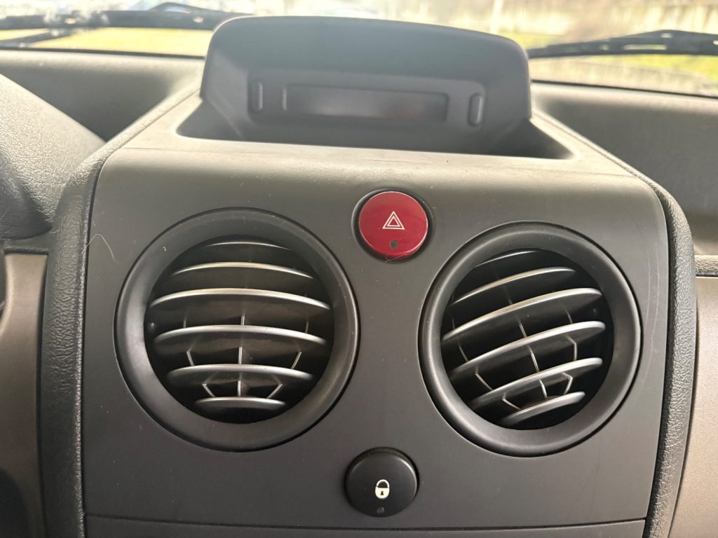 CITROEN Berlingo 1.4 5p. 5 POSTI CLIMA FARI FENDI OK NEOP - 20