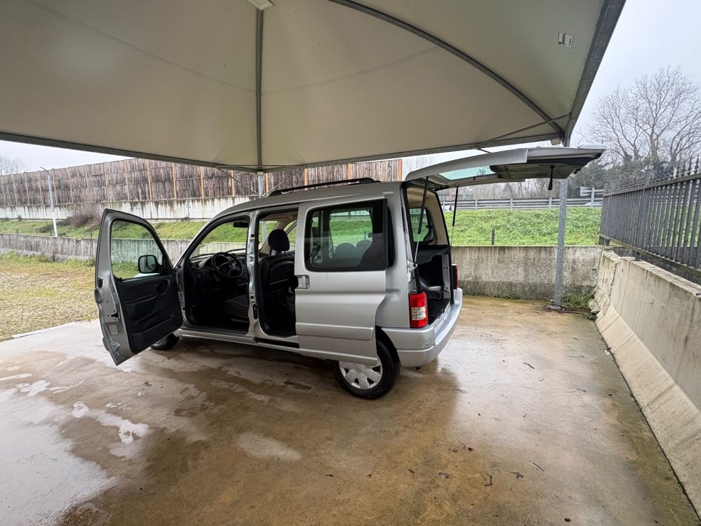 CITROEN Berlingo 1.4 5p. 5 POSTI CLIMA FARI FENDI OK NEOP - 27