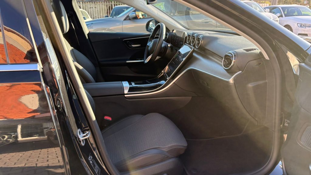 MERCEDES-BENZ C 220 d Mild hybrid S.W. Sport ** SOLO 23.000 KM ** - 22