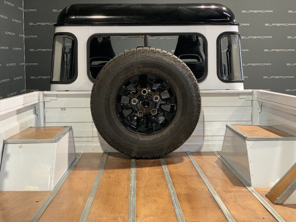 LAND ROVER Defender 130 N1 2.5 Td5 cat Crew S MOTORE RETTIFICATO - 18