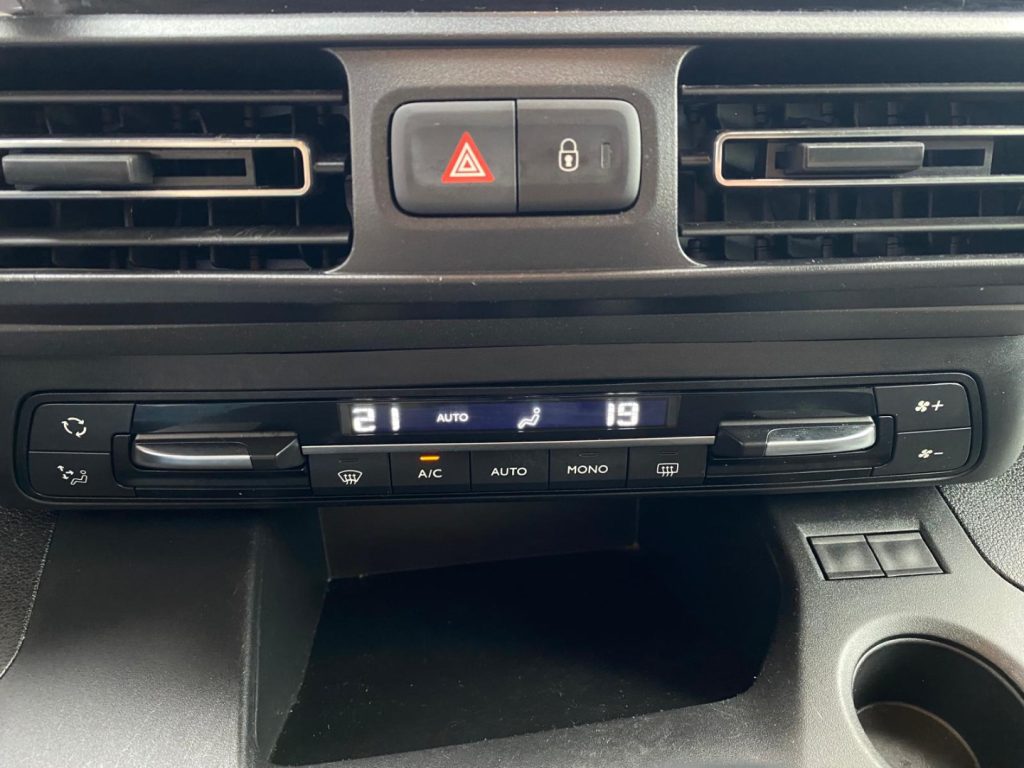 CITROEN Berlingo BlueHDi 1.5 Shine M *Navi*Retrocamera*Sensori - 12