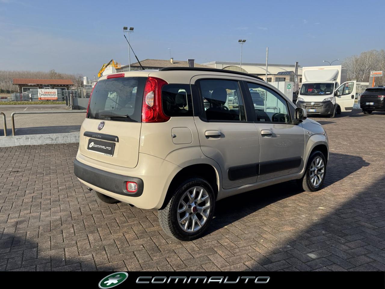 FIAT Panda 0.9 TwinAir Turbo Natural Power Lounge - 4