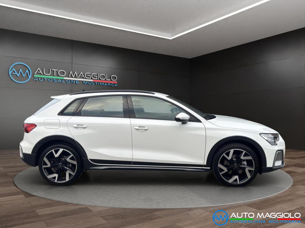 AUDI A3 allstreet TFSI 150 CV S-tronic Identity Contrast - 4