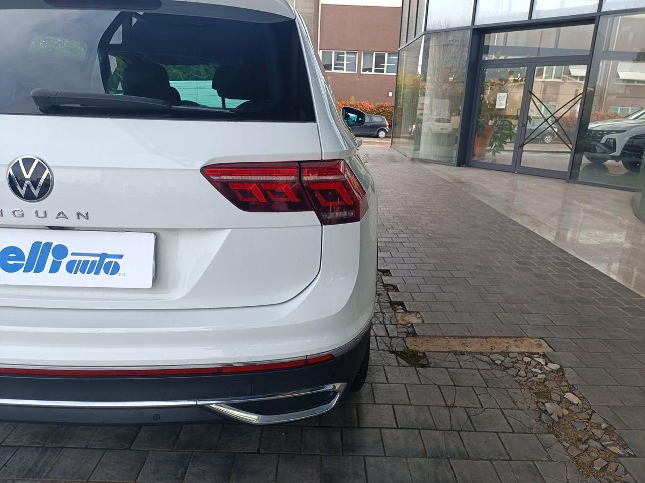 VOLKSWAGEN Tiguan 2.0 TDI 150 CV SCR DSG Elegance - 23