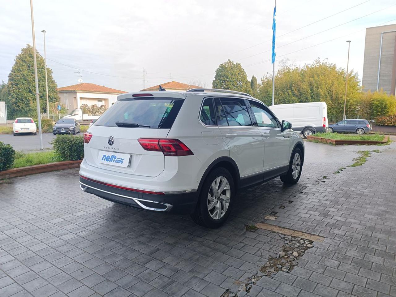 VOLKSWAGEN Tiguan 2.0 TDI 150 CV SCR DSG Elegance - 24