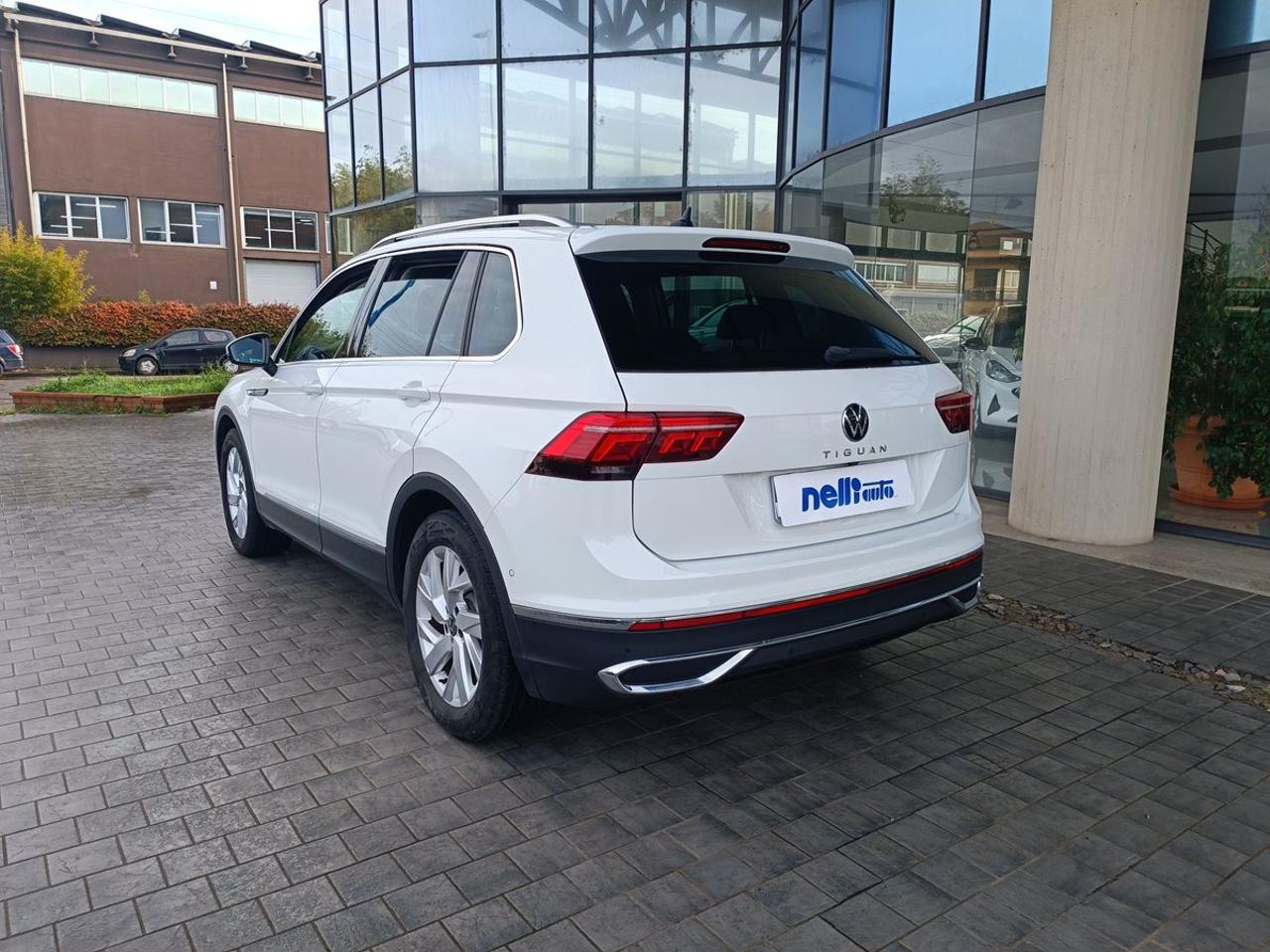 VOLKSWAGEN Tiguan 2.0 TDI 150 CV SCR DSG Elegance - 21