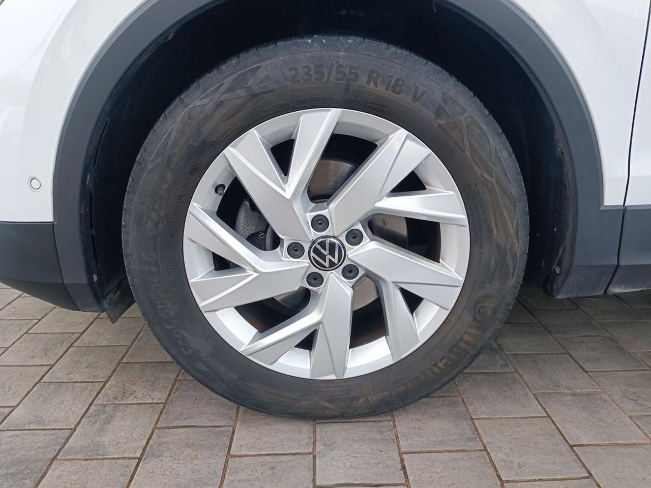 VOLKSWAGEN Tiguan 2.0 TDI 150 CV SCR DSG Elegance - 19