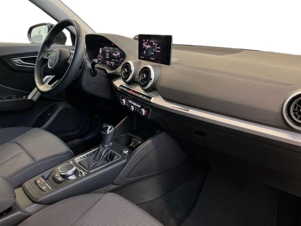 AUDI Q2 30 TDI S-Line S tronic Identity Black - 16