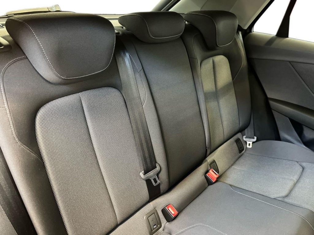 AUDI Q2 30 TDI S-Line S tronic Identity Black - 15