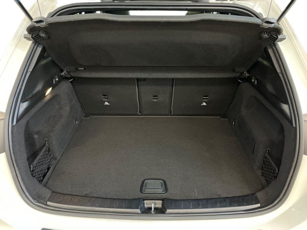 MERCEDES-BENZ GLA 180 d Automatic Sport Plus - 13