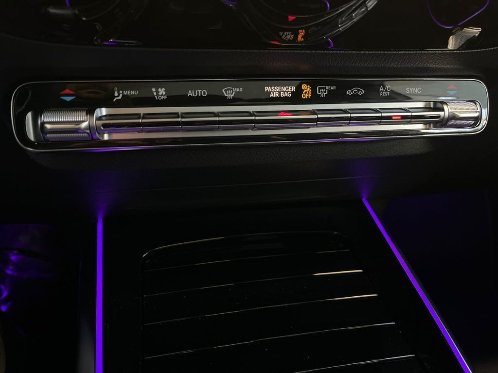 MERCEDES-BENZ GLA 180 d Automatic Sport Plus - 14