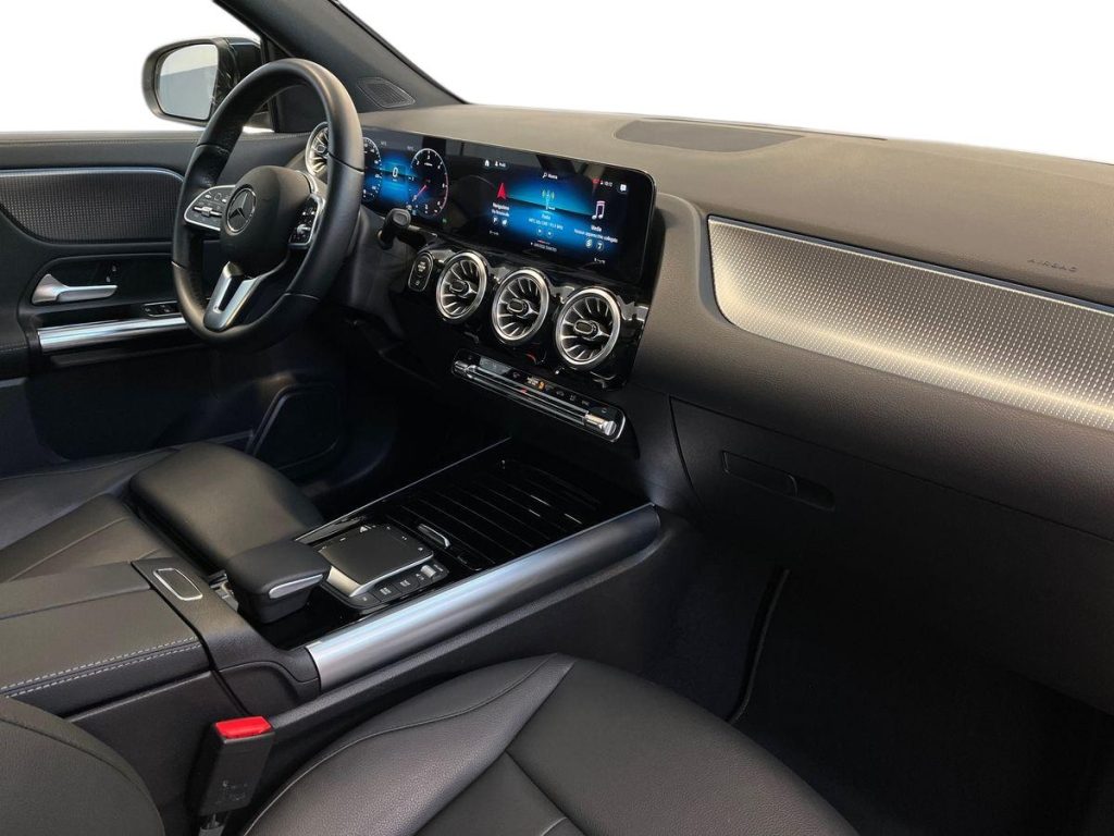 MERCEDES-BENZ GLA 180 d Automatic Sport Plus - 16