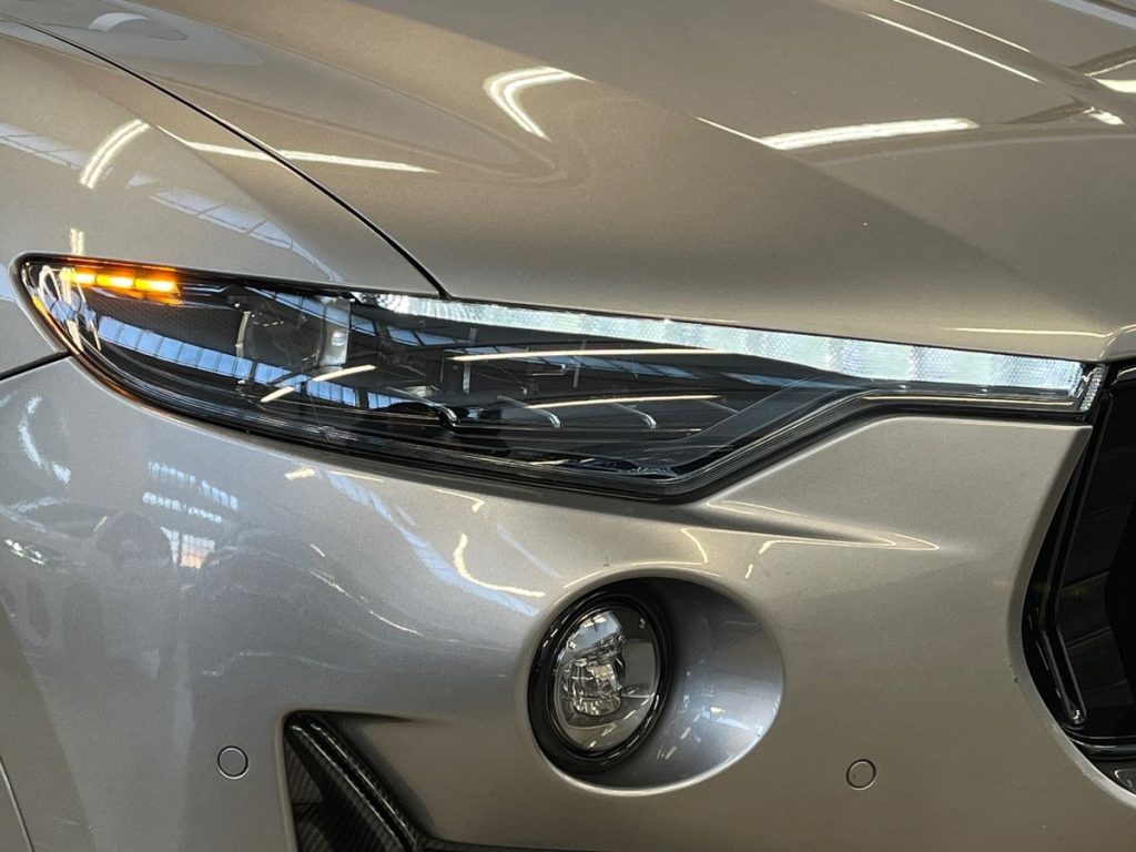 MASERATI Levante V8 580 CV AWD Trofeo Pacchetto Carbonio - 17