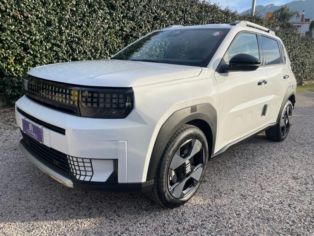 FIAT Grande Panda 1.2 Hybrid 110 CV S&S La Prima - 11