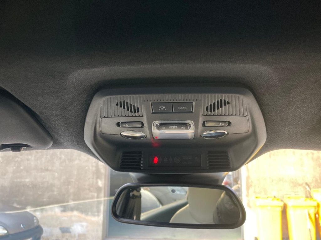 FIAT Grande Panda 1.2 Hybrid 110 CV S&S La Prima - 29