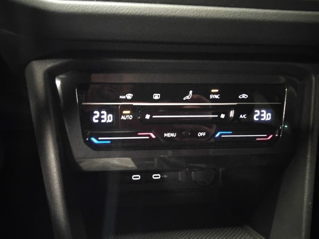 VOLKSWAGEN Tiguan 2.0 TDI SCR LIFE Dsg LED - 18