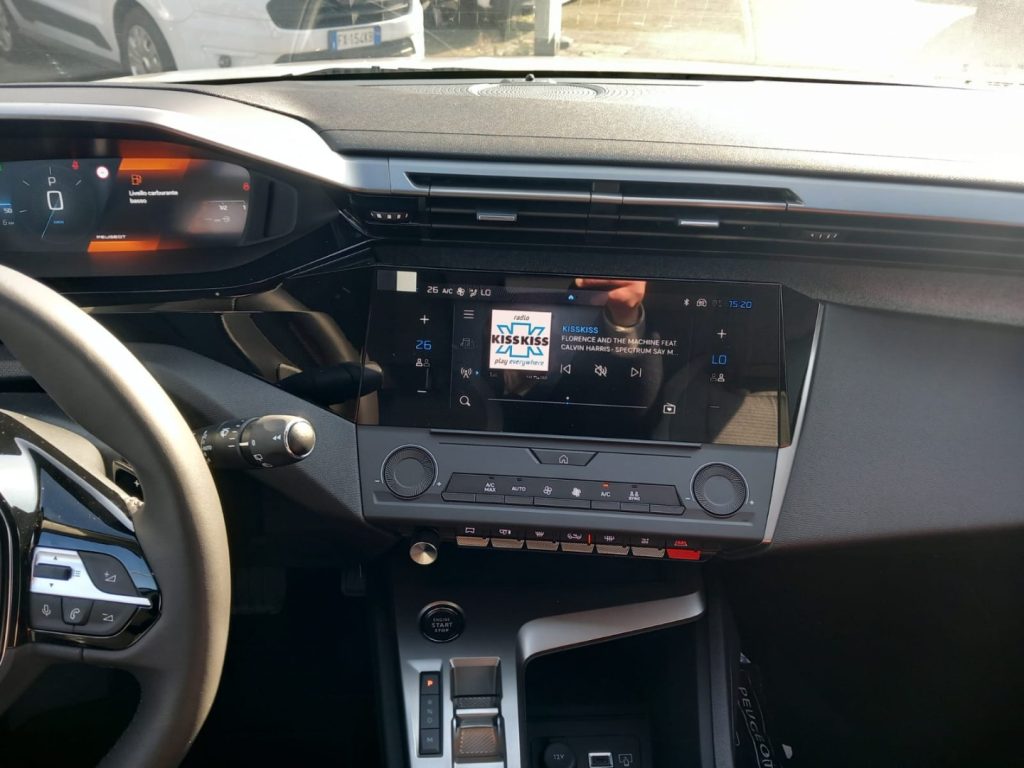 PEUGEOT 308 BlueHDi 130 S&S EAT8 Allure+P. VISION 360°+DR. ASS - 20