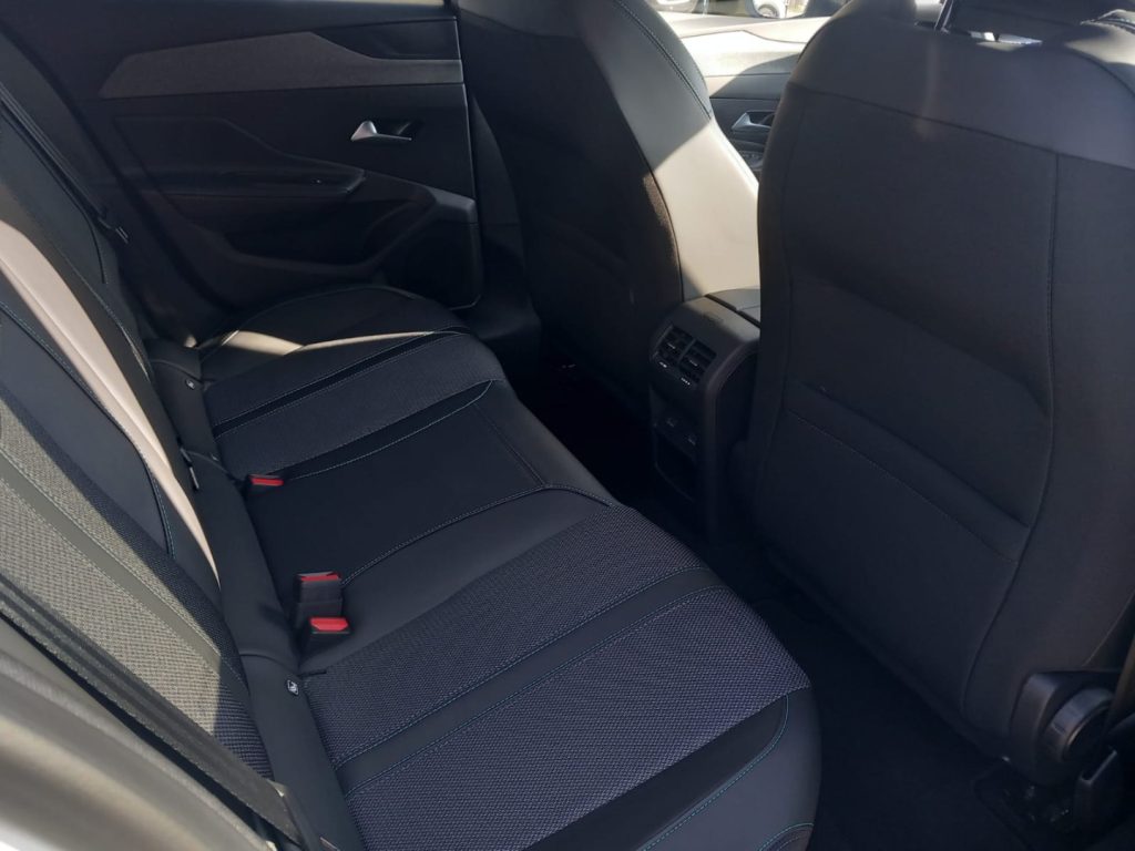 PEUGEOT 308 BlueHDi 130 S&S EAT8 Allure+P. VISION 360°+DR. ASS - 15