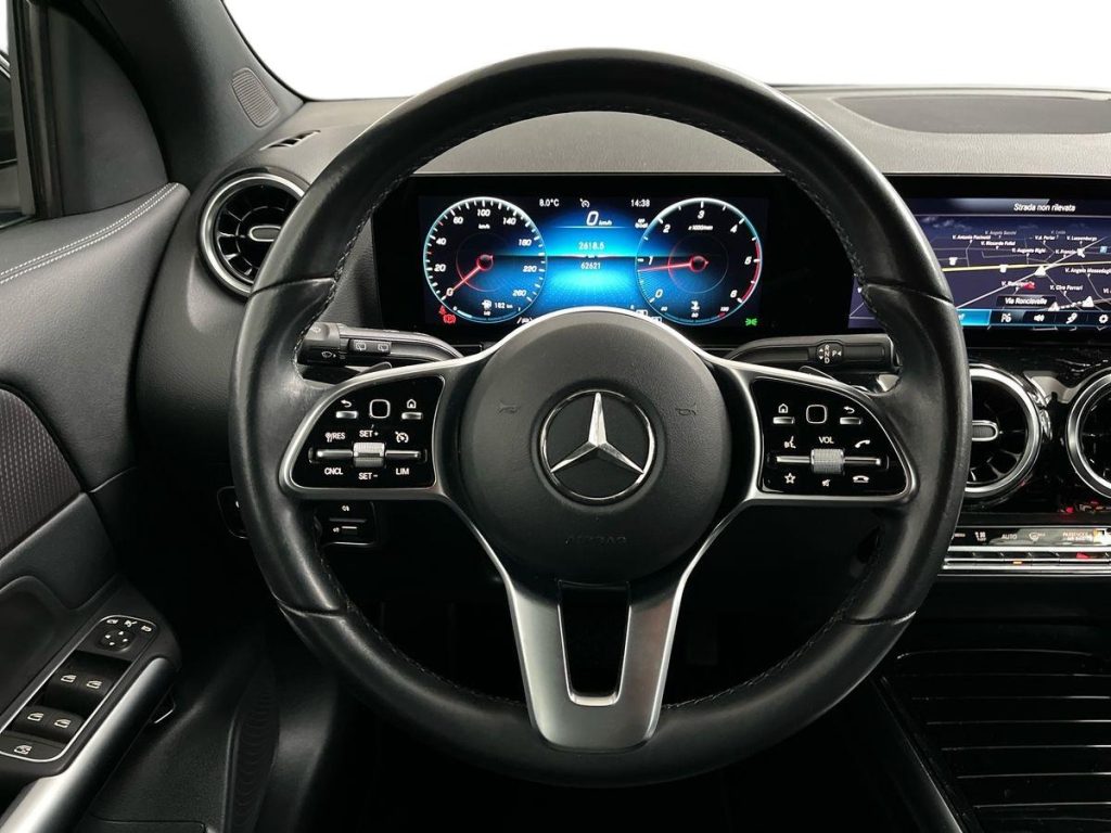 MERCEDES-BENZ GLA 180 d Automatic Sport Plus - 11