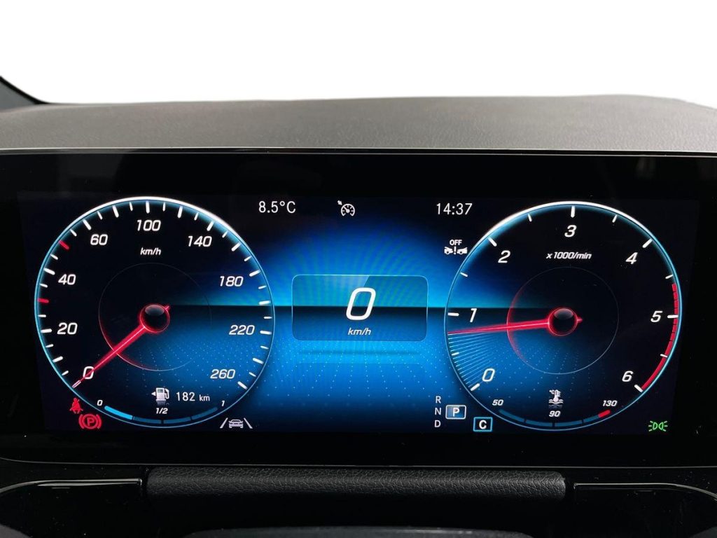 MERCEDES-BENZ GLA 180 d Automatic Sport Plus - 8