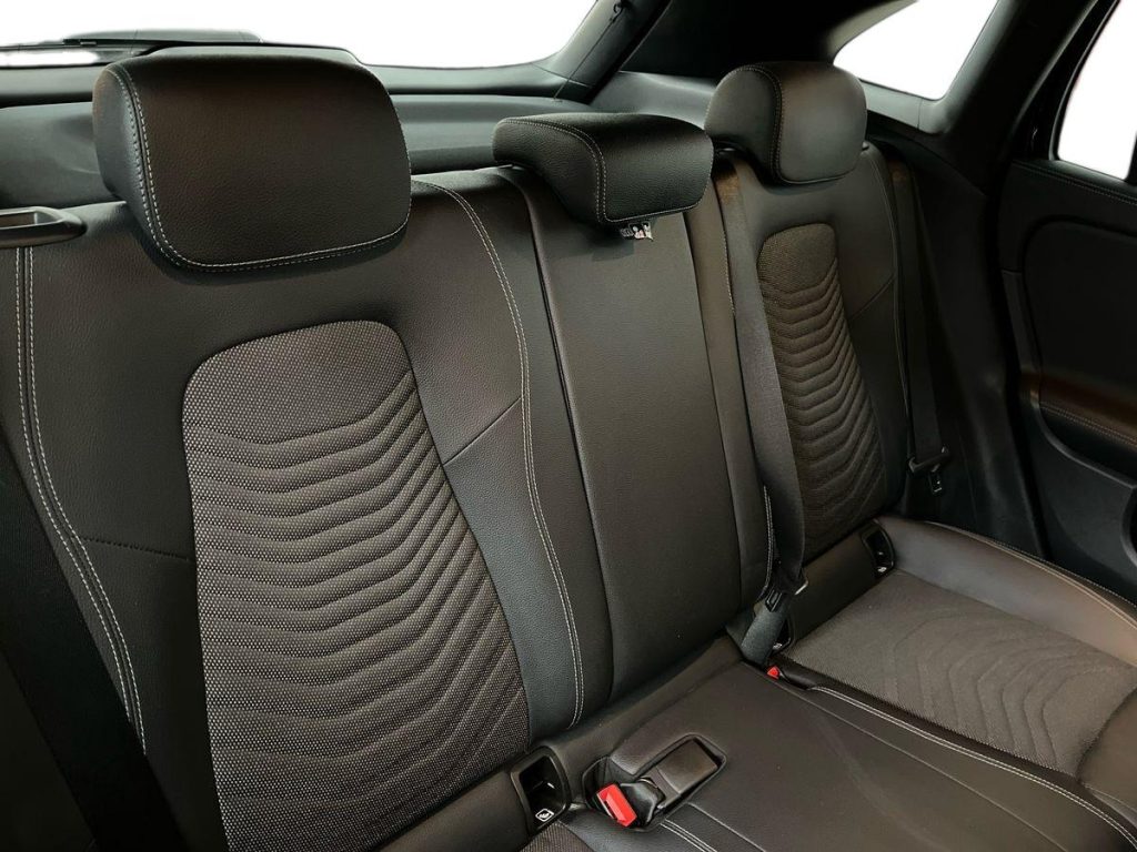 MERCEDES-BENZ GLA 180 d Automatic Sport Plus - 16