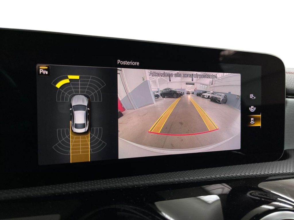 MERCEDES-BENZ CLA 200 Automatic Premium - 12