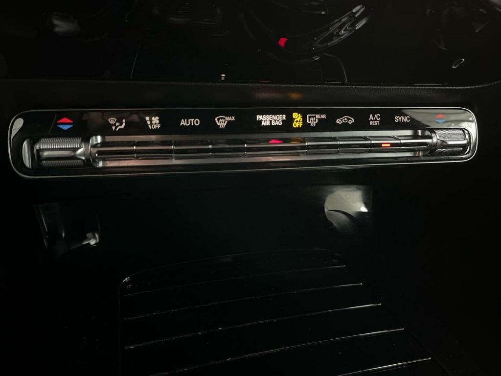 MERCEDES-BENZ CLA 200 Automatic Premium - 14