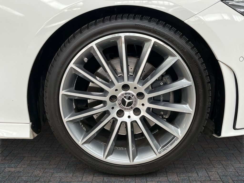 MERCEDES-BENZ CLA 200 Automatic Premium - 7