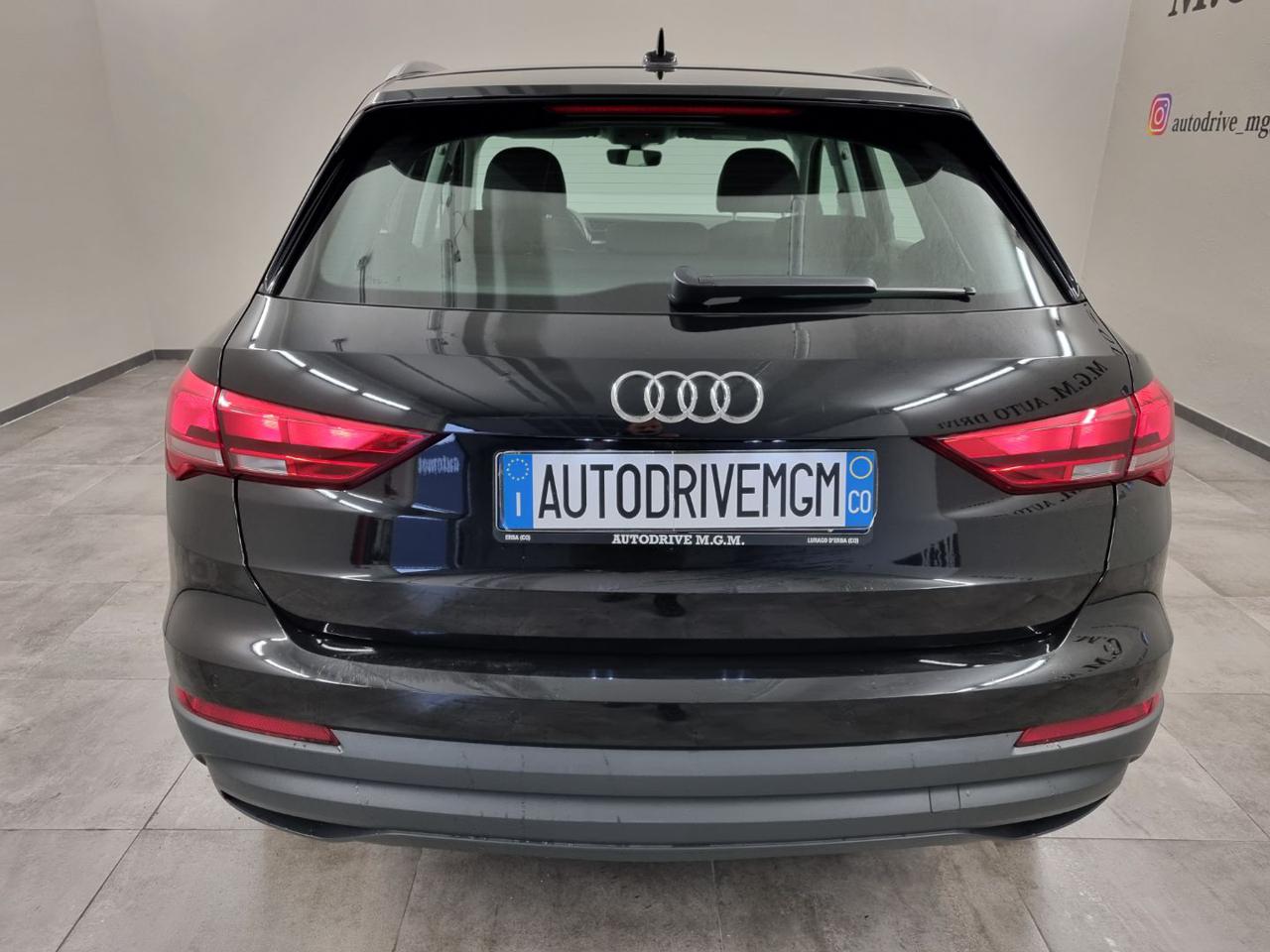 AUDI Q3 35 TFSI S tronic Business - 2