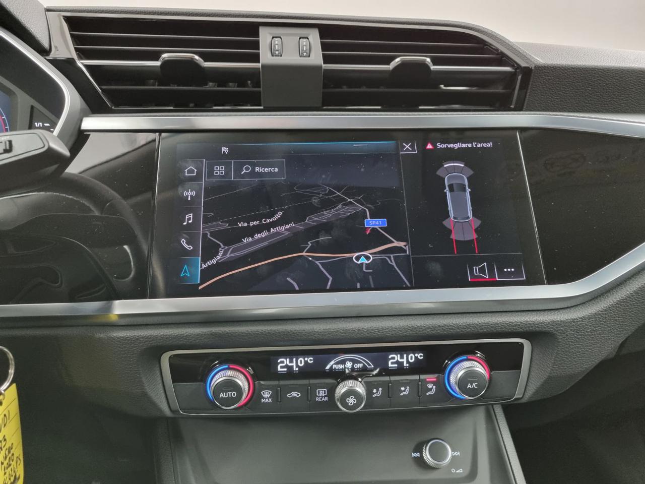 AUDI Q3 35 TFSI S tronic Business - 13