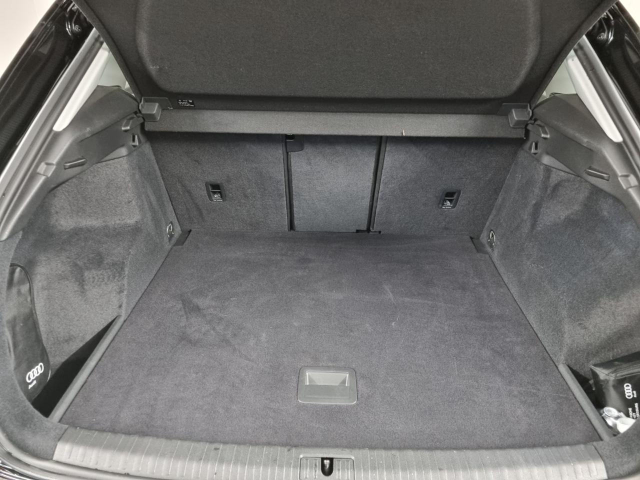 AUDI Q3 35 TFSI S tronic Business - 10