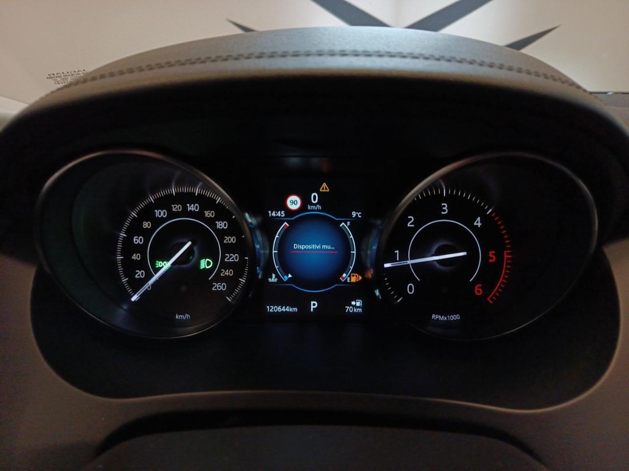 JAGUAR E-Pace 2.0D 150 CV AWD aut. R-Dynamic HSE - 14